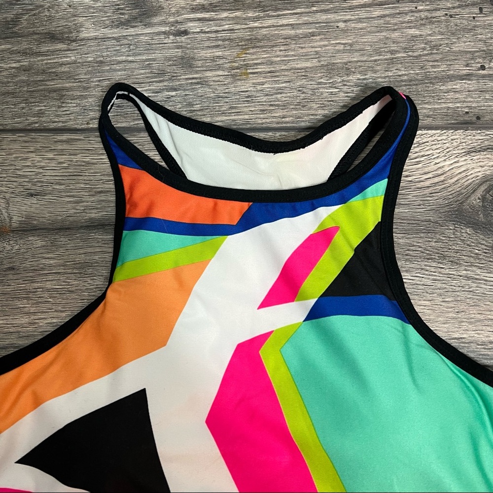 Fabletics Colorblock Sports Bra-Removable Padding-Bright-Approx Small - Picture 2 of 6